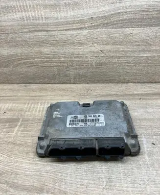 Volkswagen Golf IV Engine control unit/module 038906018BM 0281001846