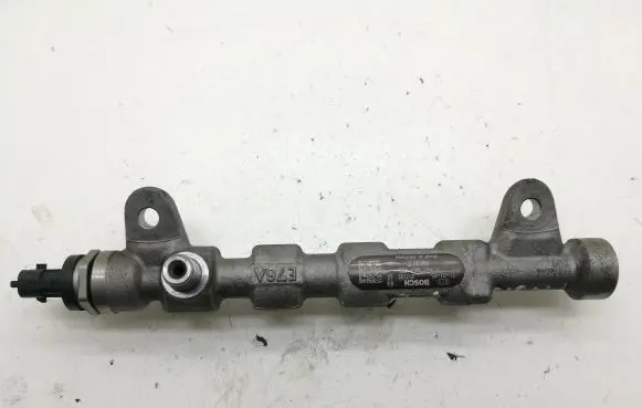 Opel Insignia A Fuel main line pipe 55576177
