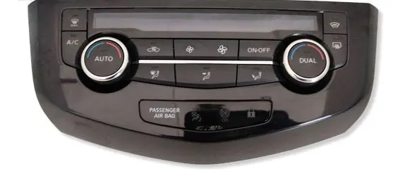 Nissan Qashqai Climate control unit 275004EA1A