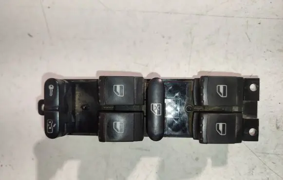 Volkswagen PASSAT B5.5 Electric window control switch 1J4959857D F005S00162