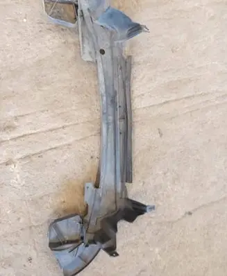 Volvo XC70 Front bumper skid plate/under tray 30744085