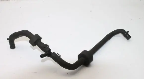 Volkswagen PASSAT B7 Engine coolant pipe/hose