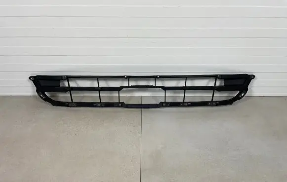 Audi A8 S8 D5 Front bumper lower grill 4N0807683