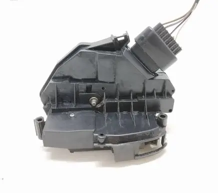 Ford Fiesta Front door lock 8A6AA21812BE 40644133
