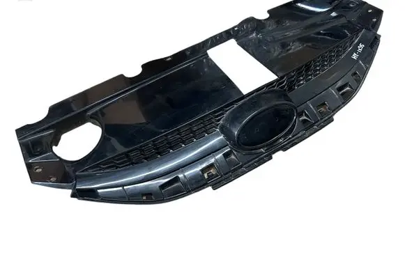 Hyundai ix35 Front bumper upper radiator grill 863512Y000
