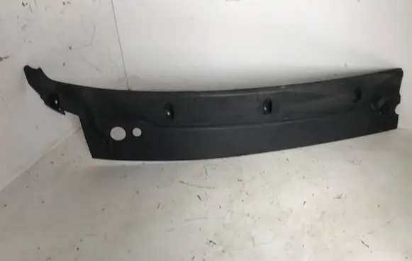 Iveco Daily 35 - 40.10 Wiper trim 504022283
