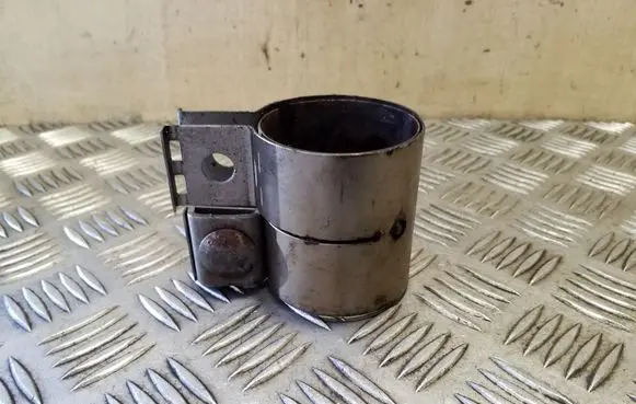 BMW 5 GT F07 Muffler pipe connector clamp 