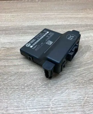 Volkswagen PASSAT B6 Gateway control module 3C0907530E 3C0907951