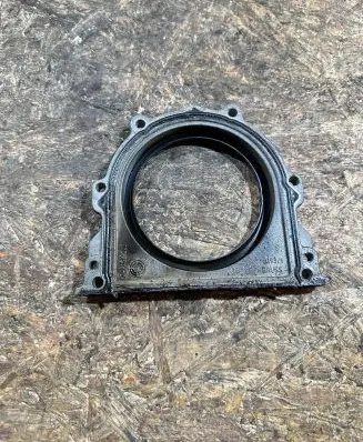Mercedes-Benz E W211 Crankshaft Holder a6110100214