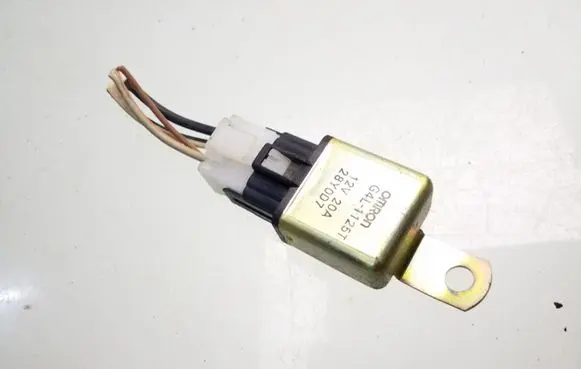 Volvo S40, V40 Other relay G4L1125T