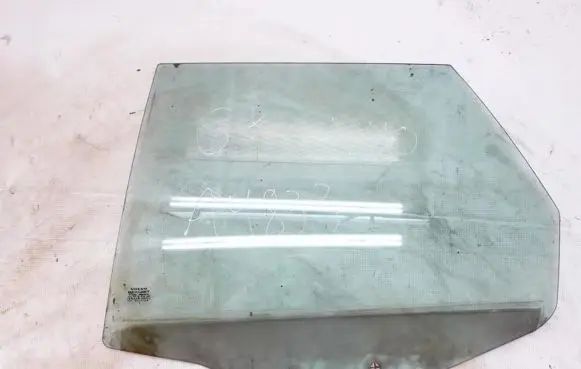 Volvo S40, V40 Rear door window glass