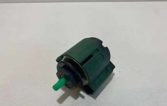 BMW 5 E39 Light switch 6901342