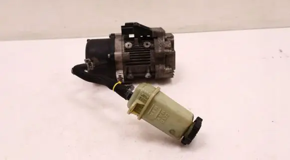 Jeep Wrangler Power steering pump 68247930AD