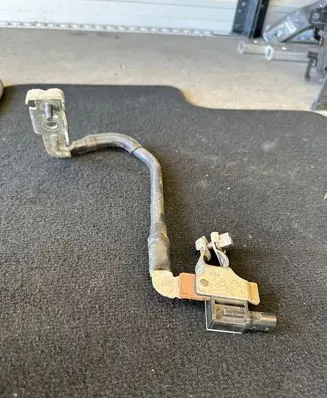 Volkswagen T-Roc Negative earth cable (battery) 5Q0915181K 08112020 17394900