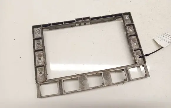 Volkswagen Touareg I Other exterior part 7L6857318