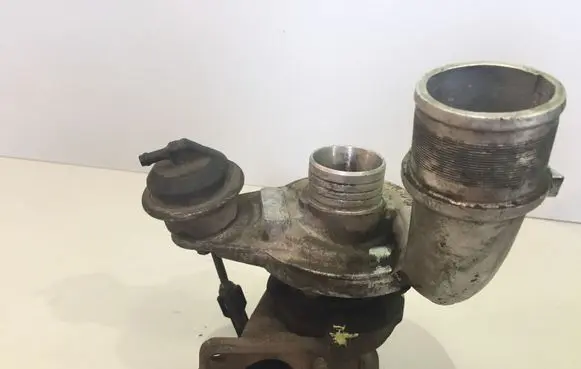 Volvo S40, V40 Turbo GT1544 77001112787700111747 7037531SN102639F
