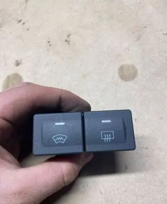 Windscreen/window heater switch