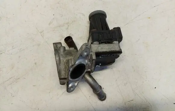 Ford Ranger EGR valve fb3q-9d475-ac