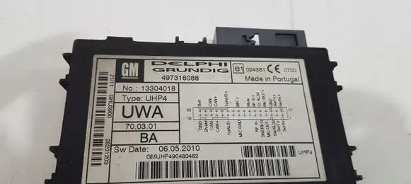 Opel Corsa D Bluetooth control unit module 13304018