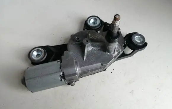 Mazda 3 I Rear window wiper motor BP4K67450