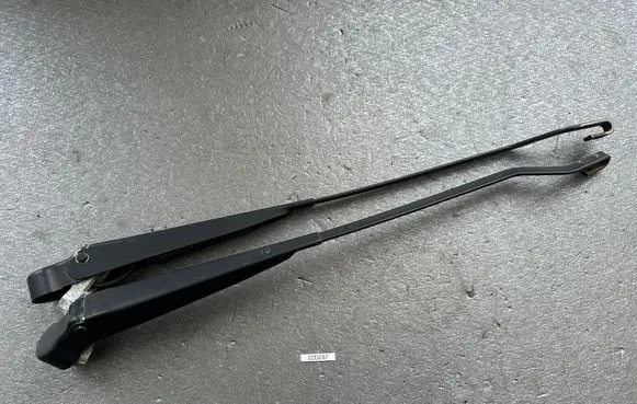 Nissan King Cab, Navara Front wiper blade arm 28881VJ400