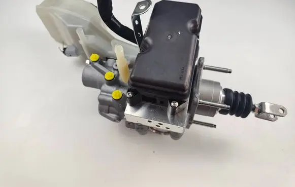 Toyota Prius (XW50) ABS Pump 4721047C30 4727047040 11409011010