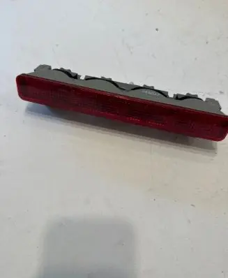 Mitsubishi Pajero Third/center stoplight 0508801