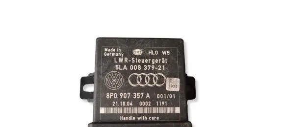 Audi A3 S3 8P Light module LCM 8P0907357A