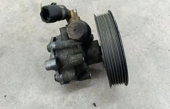 Audi A4 S4 B6 8E 8H Power steering pump 8E0145153ES