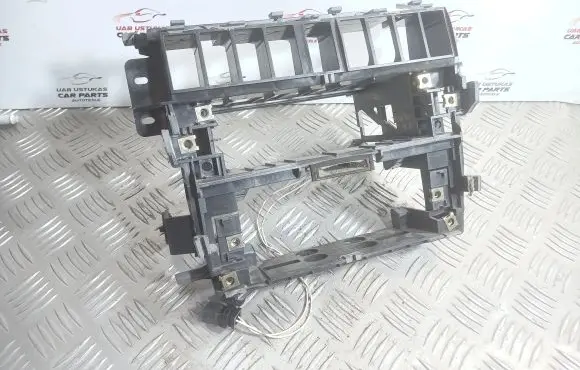 Audi A4 S4 B5 8D Radio/GPS head unit trim 8D0820529