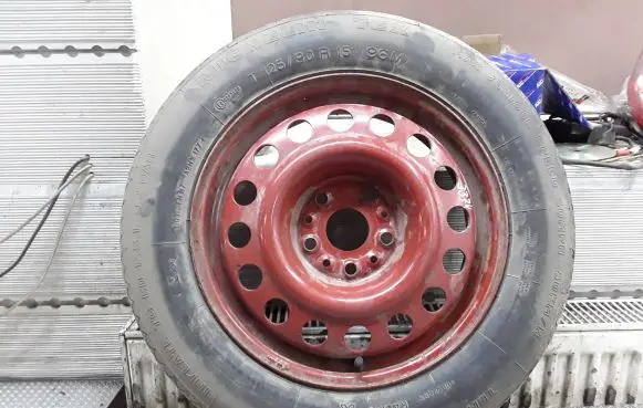 Lancia Kappa R15 spare wheel 