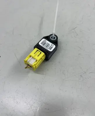 Toyota Avensis T270 Airbag deployment crash/impact sensor 8983105060