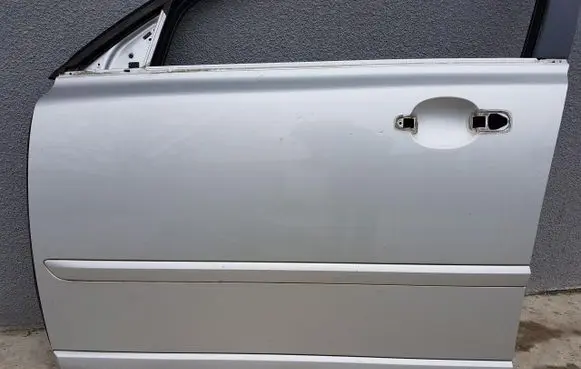 Volvo S60 Front door