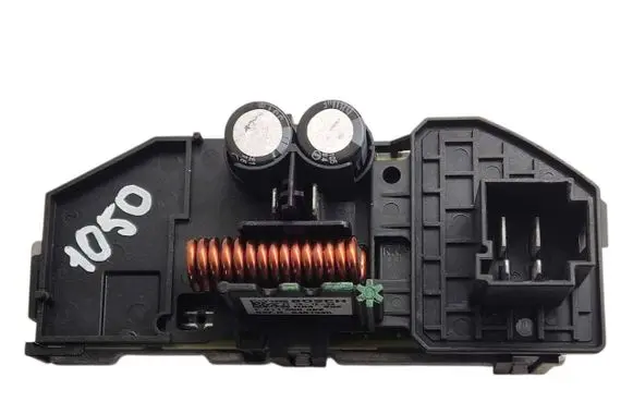 Porsche Cayenne (92A) Heater blower fan relay F011500082