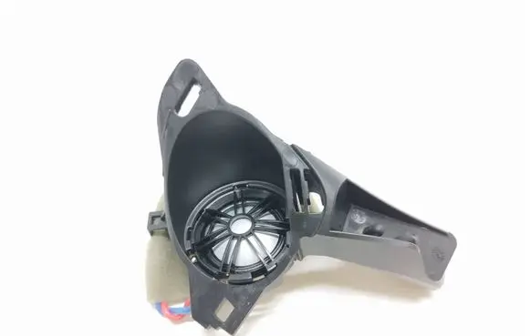 Front door high frequency speaker