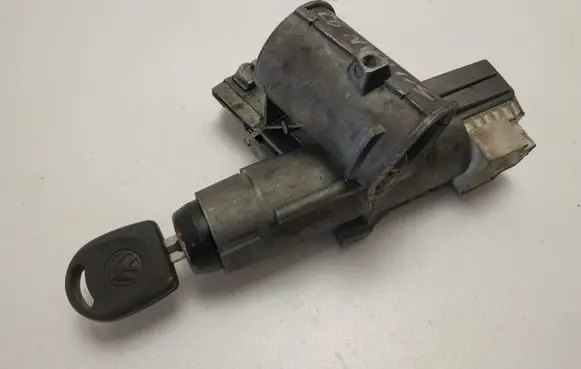 Volkswagen Sharan Ignition lock P012106