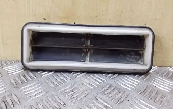 Opel Corsa D Quarter panel pressure vent 09177224