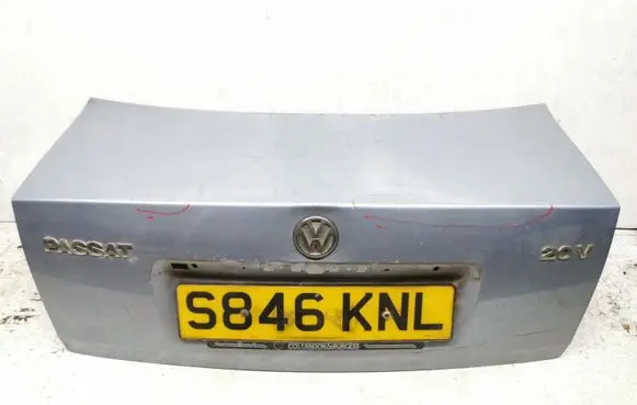Volkswagen PASSAT B5 Tailgate/trunk/boot lid