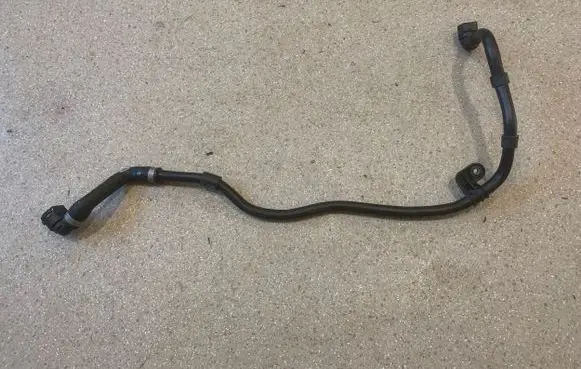 BMW 5 G30 G31 Engine coolant pipe/hose 8597279