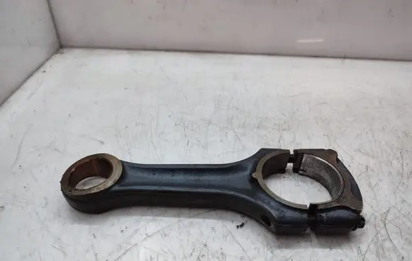 Mercedes-Benz Sprinter W906 Connecting rod/conrod 