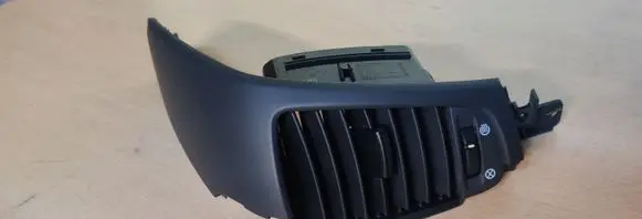 KIA Sorento Dash center air vent grill 847803E50