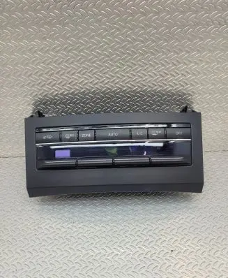 Mercedes-Benz E C207 W207 Climate control unit A2129007404