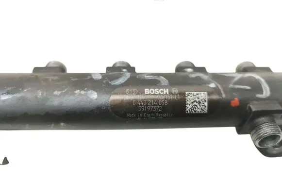 Fiat Croma Fuel injector supply line/pipe 