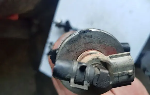 Mazda 6 Fuel injector