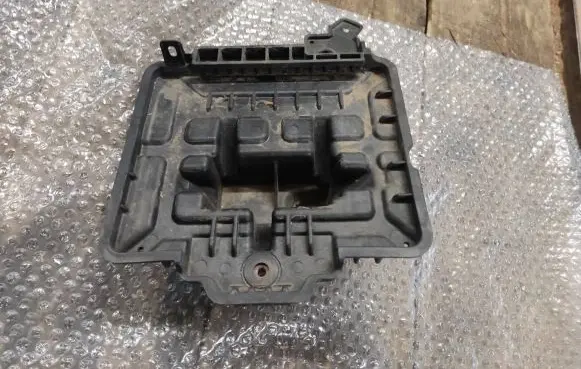Hyundai Kona I Battery tray 37150K4000
