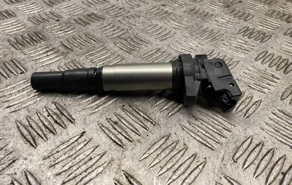 BMW 7 F01 F02 F03 F04 High voltage ignition coil 5DA358057001