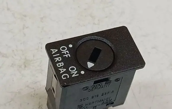 Seat Ibiza IV (6J,6P) Passenger airbag on/off switch 3C0919237A