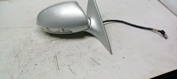 Mercedes-Benz S W221 Front door electric wing mirror