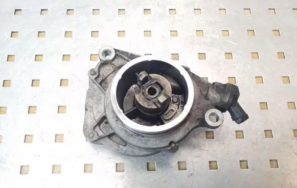 BMW 5 E39 Vacuum pump 72832710C