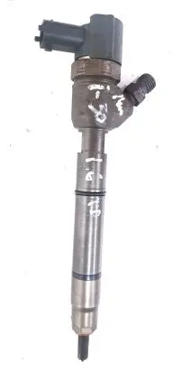 Hyundai i30 Fuel injector 338002A900